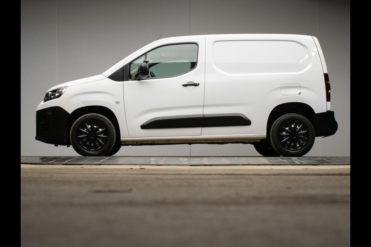Citroën Berlingo 1.5 BlueHDI Club Sport (APPLE CARPLAY,NAVI,AIRCO,SCHUIFDEUR,CRUISE,PDC,BLOCKSHAFT SLOTEN,SPORTSTOELEN,NETTESTAAT) Citroën Berlingo 1.5 BlueHDI Club Sport (APPLE CARPLAY,NAVI,AIRCO,SCHUIFDEUR,CRUISE,PDC,BLOCKSHAFT SLOTEN,SPORTSTOELEN,NETTESTAAT)