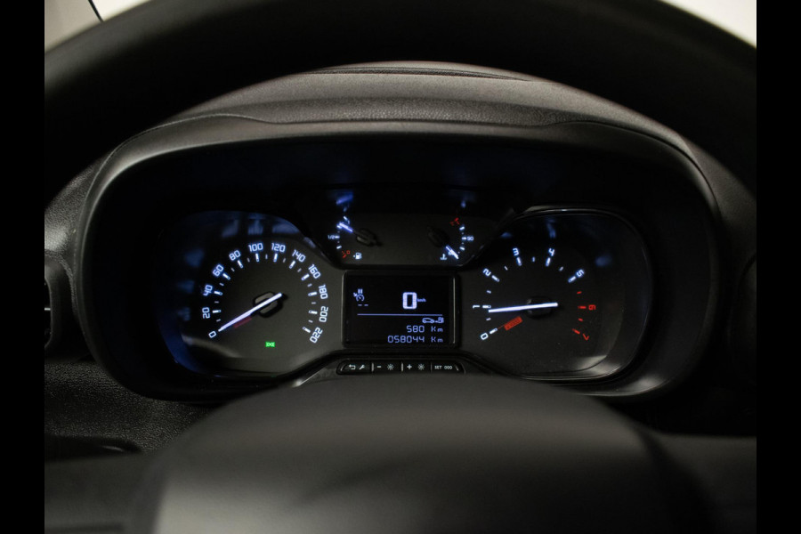 Citroën Berlingo 1.5 BlueHDI Club Sport (APPLE CARPLAY,NAVI,AIRCO,SCHUIFDEUR,CRUISE,PDC,BLOCKSHAFT SLOTEN,SPORTSTOELEN,NETTESTAAT)