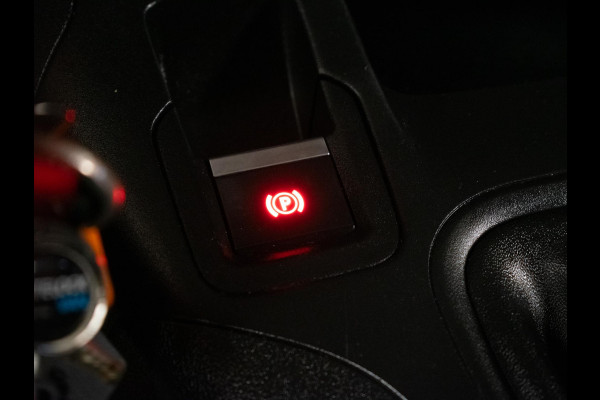 Citroën Berlingo 1.5 BlueHDI Club Sport (APPLE CARPLAY,NAVI,AIRCO,SCHUIFDEUR,CRUISE,PDC,BLOCKSHAFT SLOTEN,SPORTSTOELEN,NETTESTAAT)