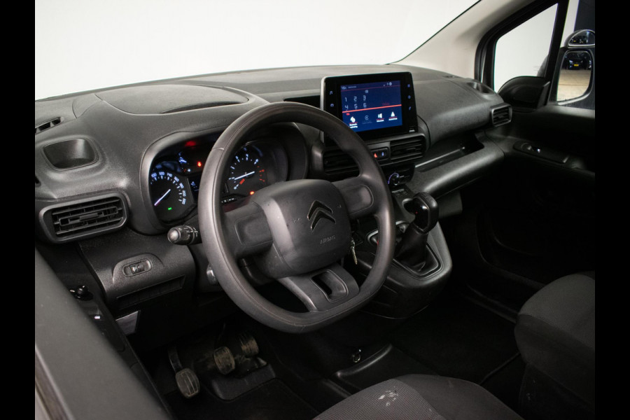 Citroën Berlingo 1.5 BlueHDI Club Sport (APPLE CARPLAY,NAVI,AIRCO,SCHUIFDEUR,CRUISE,PDC,BLOCKSHAFT SLOTEN,SPORTSTOELEN,NETTESTAAT)