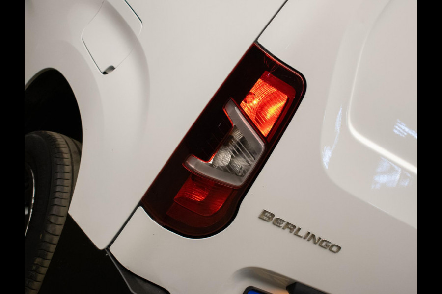 Citroën Berlingo 1.5 BlueHDI Club Sport (APPLE CARPLAY,NAVI,AIRCO,SCHUIFDEUR,CRUISE,PDC,BLOCKSHAFT SLOTEN,SPORTSTOELEN,NETTESTAAT)