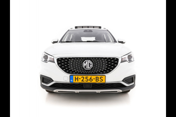 MG ZS EV Luxury 45 kWh (INCL-BTW) *PANO | FULL-LEATHER | CCS-FASTLOADER | KEYLESS | NAVI-FULLMAP | ADAPTIVE-CRUISE | CAMERA | HEATED-SPORT-SEATS | CARPLAY | BLINDSPOT | DAB | LANE-ASSIST | 17"ALU*