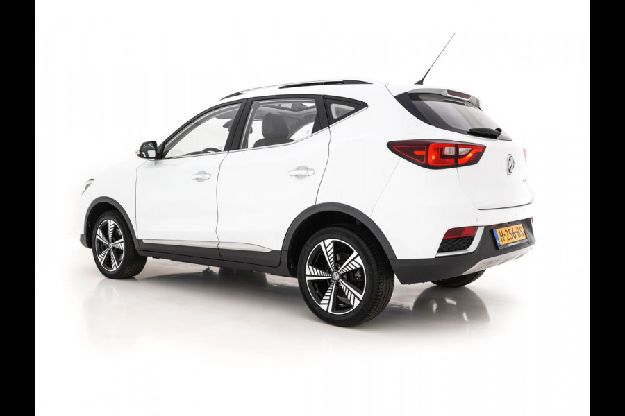 MG ZS EV Luxury 45 kWh (INCL-BTW) *PANO | FULL-LEATHER | CCS-FASTLOADER | KEYLESS | NAVI-FULLMAP | ADAPTIVE-CRUISE | CAMERA | HEATED-SPORT-SEATS | CARPLAY | BLINDSPOT | DAB | LANE-ASSIST | 17"ALU*