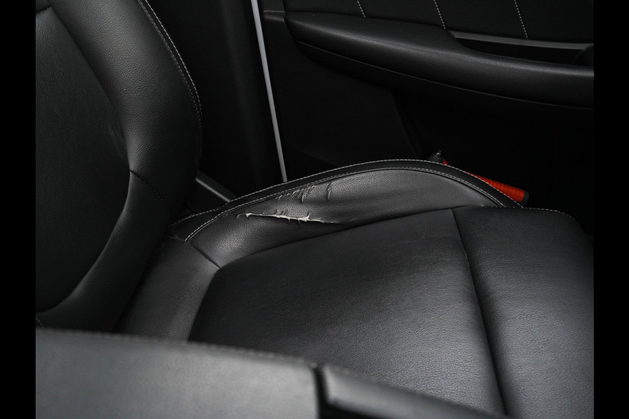 MG ZS EV Luxury 45 kWh (INCL-BTW) *PANO | FULL-LEATHER | CCS-FASTLOADER | KEYLESS | NAVI-FULLMAP | ADAPTIVE-CRUISE | CAMERA | HEATED-SPORT-SEATS | CARPLAY | BLINDSPOT | DAB | LANE-ASSIST | 17"ALU*