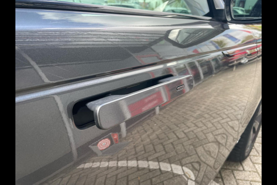 Land Rover Range Rover Velar 2.0 I4 Turbo AWD SE