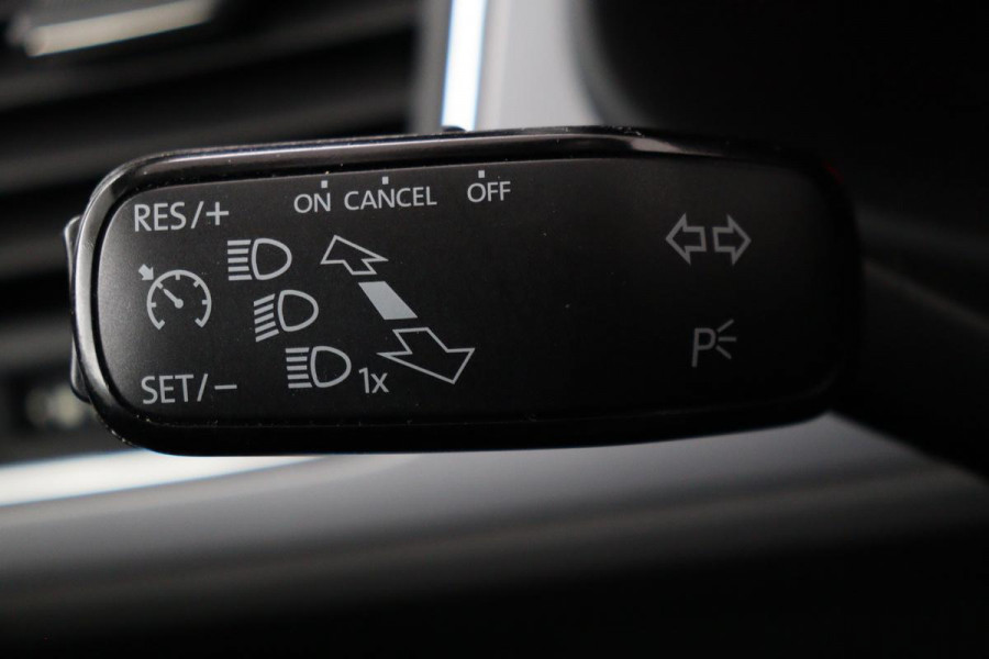 Seat Leon 1.0 TSI Style | Full LED | Carplay | Keyless | Navigatie | Parkeerhulp | Climate control | Cruise control | Getint glas