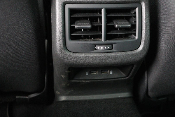 Seat Leon 1.0 TSI Style | Full LED | Carplay | Keyless | Navigatie | Parkeerhulp | Climate control | Cruise control | Getint glas