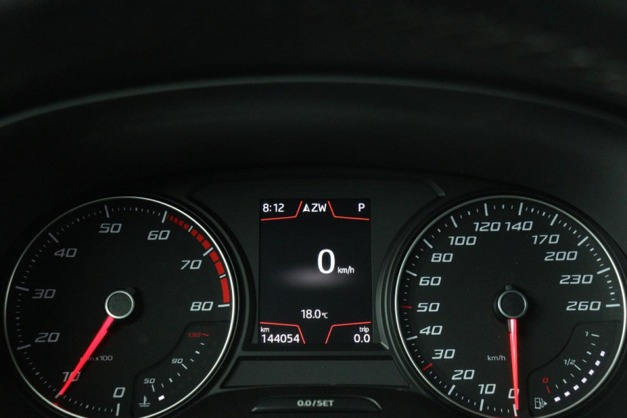 Seat Leon 1.0 TSI Style | Full LED | Carplay | Keyless | Navigatie | Parkeerhulp | Climate control | Cruise control | Getint glas