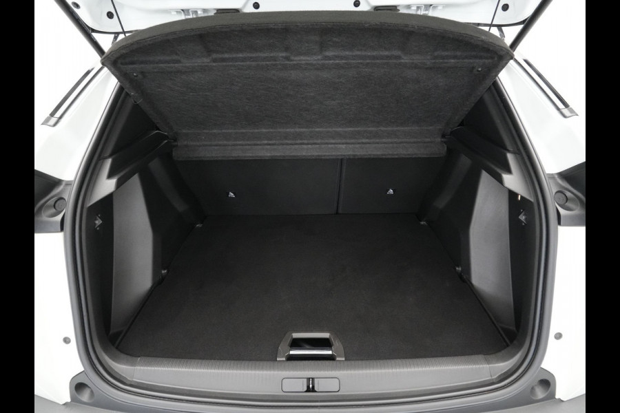 Peugeot e-2008 EV GT 50 kWh 136pk Navigatie Camera Side Assist 120