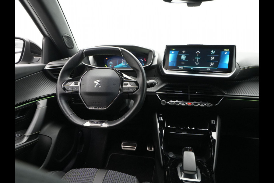 Peugeot e-2008 EV GT 50 kWh 136pk Navigatie Camera Side Assist 120