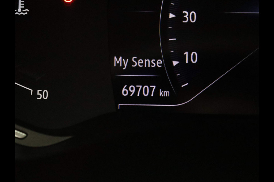 Renault Captur TCe 140pk Intens EDC/AUTOMAAT Camera | Climate | Navi | Parksens. v+a | Stoel -/ Stuur verwarmd
