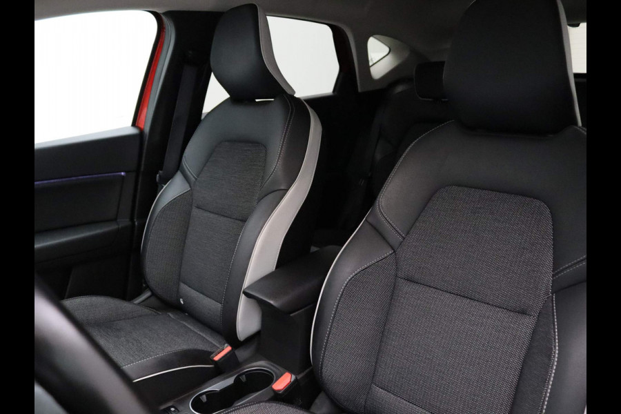Renault Captur TCe 140pk Intens EDC/AUTOMAAT Camera | Climate | Navi | Parksens. v+a | Stoel -/ Stuur verwarmd