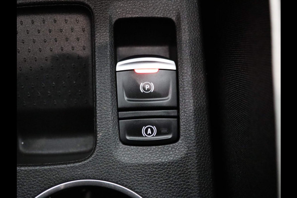 Renault Captur TCe 140pk Intens EDC/AUTOMAAT Camera | Climate | Navi | Parksens. v+a | Stoel -/ Stuur verwarmd