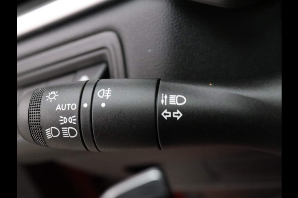 Renault Captur TCe 140pk Intens EDC/AUTOMAAT Camera | Climate | Navi | Parksens. v+a | Stoel -/ Stuur verwarmd