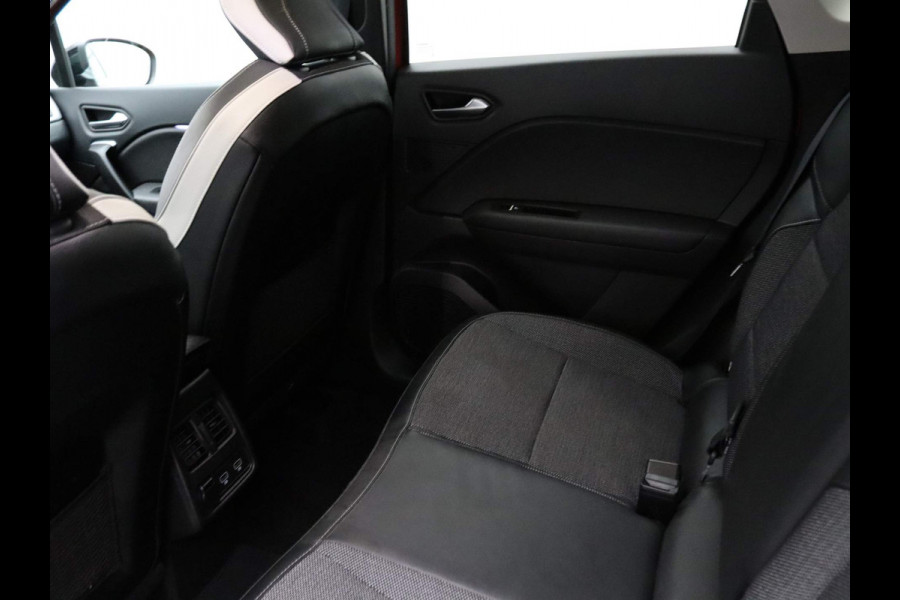Renault Captur TCe 140pk Intens EDC/AUTOMAAT Camera | Climate | Navi | Parksens. v+a | Stoel -/ Stuur verwarmd