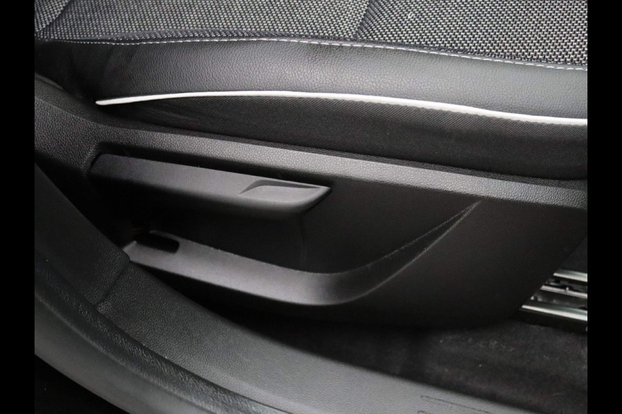 Renault Captur TCe 90pk techno Camera | Climate | Navi | Parksens. v+a