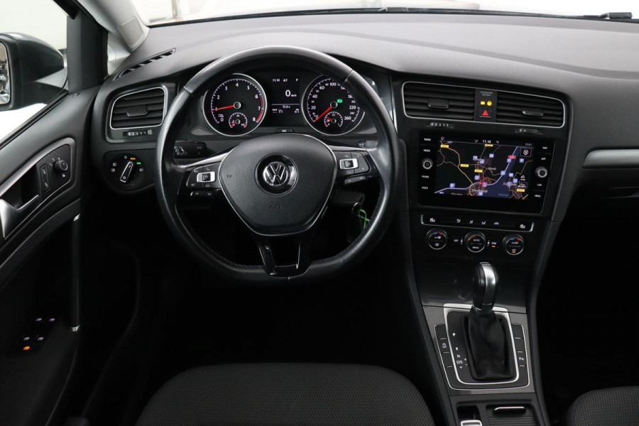 Volkswagen Golf 1.0 TSI Comfortline | Automaat | Adaptive cruise | Carplay | Navigatie | PDC | Climate control | Bluetooth