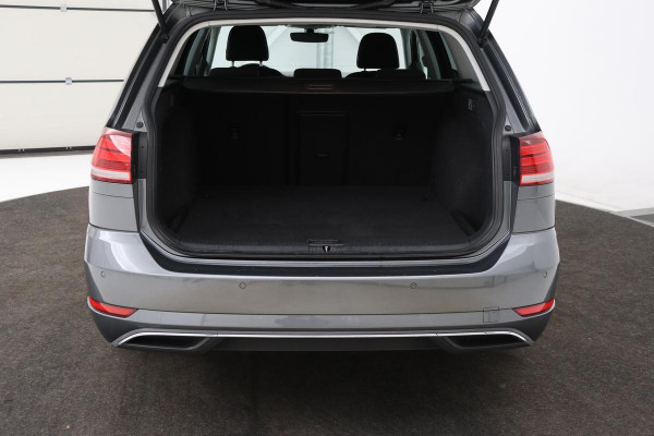 Volkswagen Golf 1.0 TSI Comfortline | Automaat | Adaptive cruise | Carplay | Navigatie | PDC | Climate control | Bluetooth
