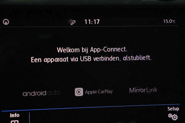 Volkswagen Golf 1.0 TSI Comfortline | Automaat | Adaptive cruise | Carplay | Navigatie | PDC | Climate control | Bluetooth
