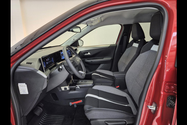 Opel Frontera Electric GS 44 kWh Navigatie | Achteruitrijcamera | Stoel/Stuurverwarming | Apple Carplay/Android Auto | Voorruitverwarming |