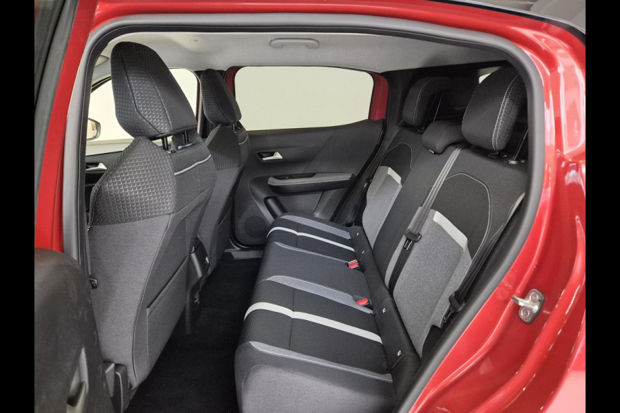 Opel Frontera Electric GS 44 kWh Navigatie | Achteruitrijcamera | Stoel/Stuurverwarming | Apple Carplay/Android Auto | Voorruitverwarming |