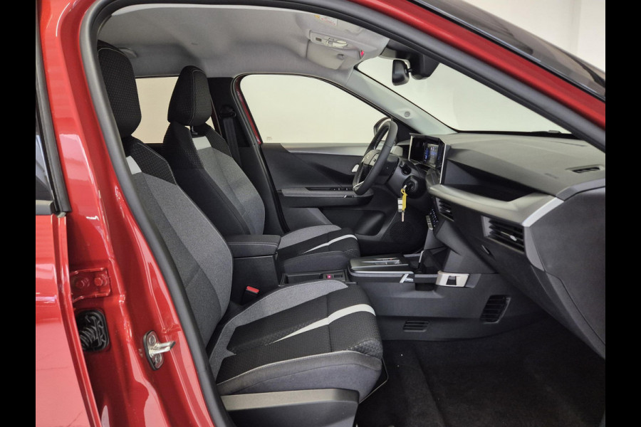 Opel Frontera Electric GS 44 kWh Navigatie | Achteruitrijcamera | Stoel/Stuurverwarming | Apple Carplay/Android Auto | Voorruitverwarming |