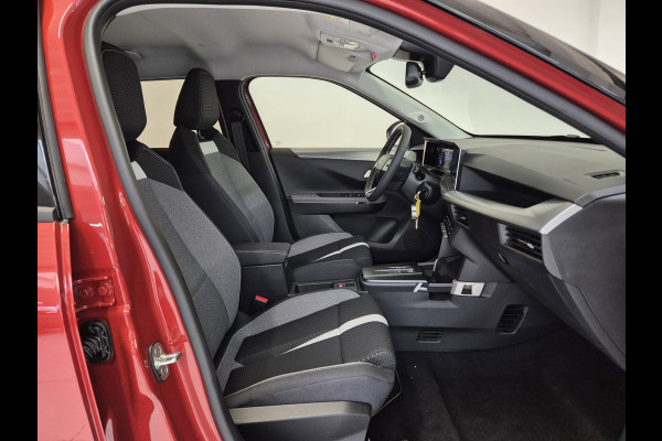 Opel Frontera Electric GS 44 kWh Navigatie | Achteruitrijcamera | Stoel/Stuurverwarming | Apple Carplay/Android Auto | Voorruitverwarming |