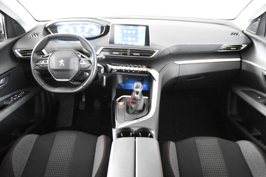 Peugeot 5008 1.5 BlueHDI *1.Hand*Trekhaak*Park assist*