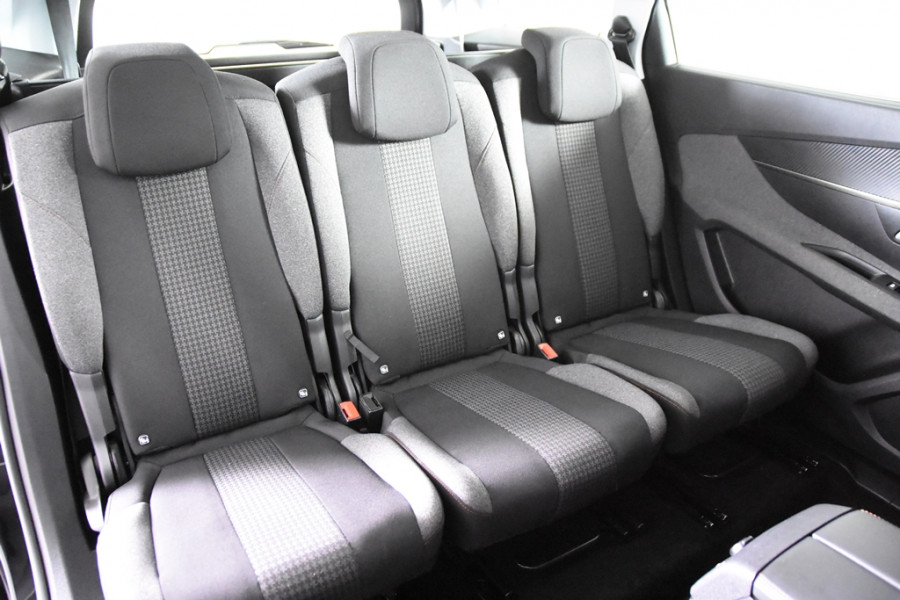 Peugeot 5008 1.5 BlueHDI *1.Hand*Trekhaak*Park assist*