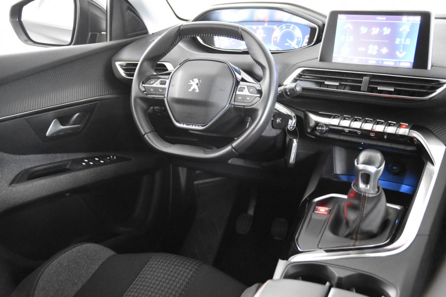 Peugeot 5008 1.5 BlueHDI *1.Hand*Trekhaak*Park assist*