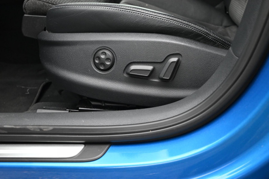 Audi A3 Sportback 40 e-tron 204 PK S-Line Adaptive Virtual Camera Matrix App-Connect 18''