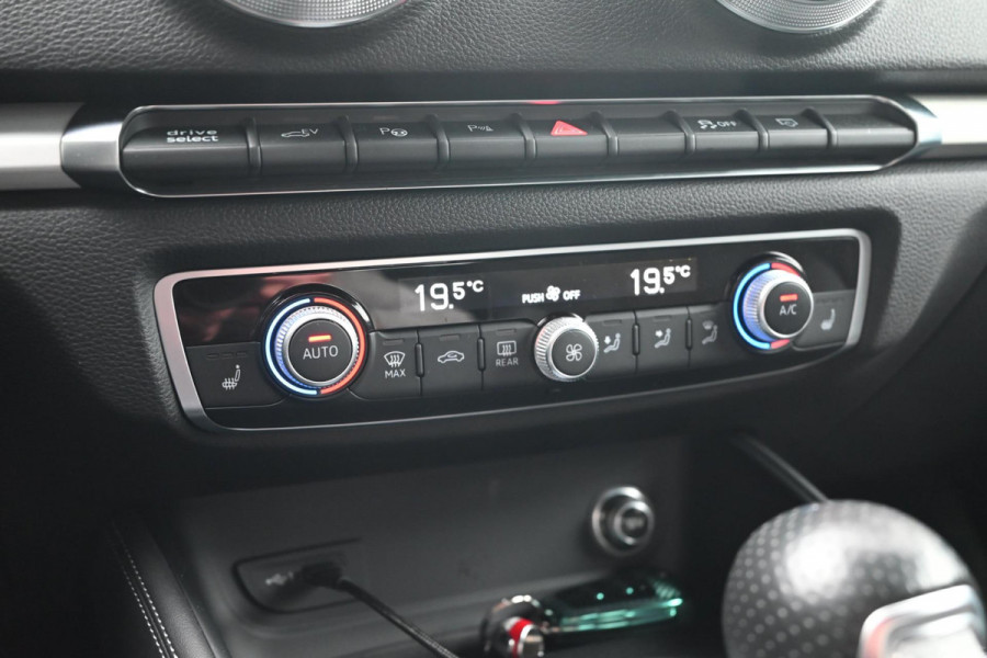 Audi A3 Sportback 40 e-tron 204 PK S-Line Adaptive Virtual Camera Matrix App-Connect 18''