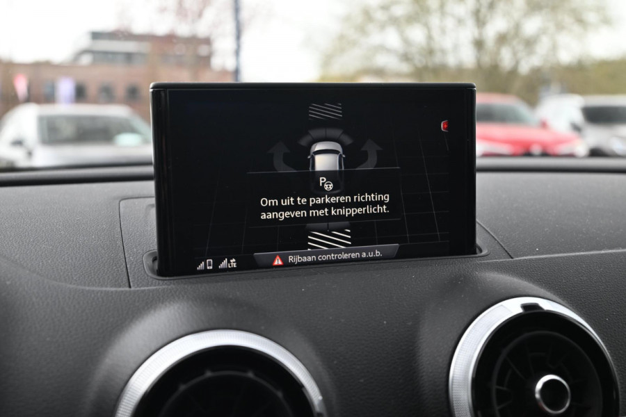 Audi A3 Sportback 40 e-tron 204 PK S-Line Adaptive Virtual Camera Matrix App-Connect 18''