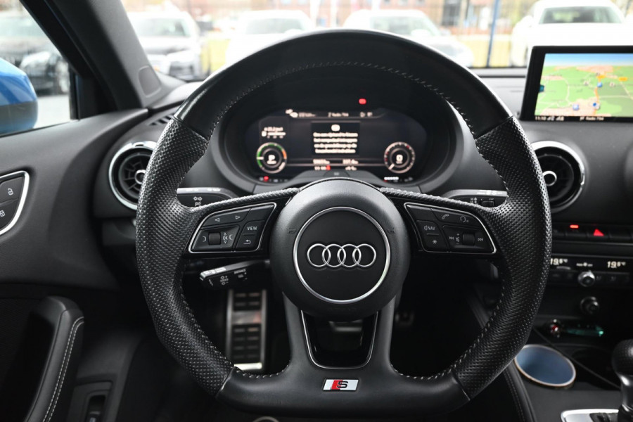 Audi A3 Sportback 40 e-tron 204 PK S-Line Adaptive Virtual Camera Matrix App-Connect 18''