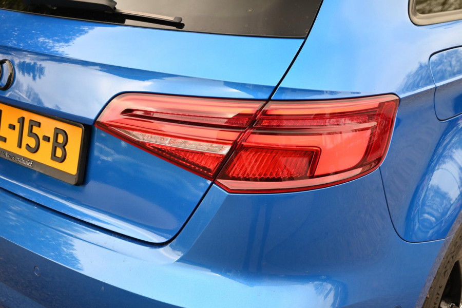 Audi A3 Sportback 40 e-tron 204 PK S-Line Adaptive Virtual Camera Matrix App-Connect 18''