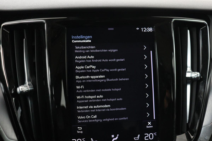 Volvo V60 2.0 T6 Twin Engine AWD Momentum Pro | Panoramadak | Trekhaak | Adaptive cruise | Stoelverwarming | Navigatie | Full LED