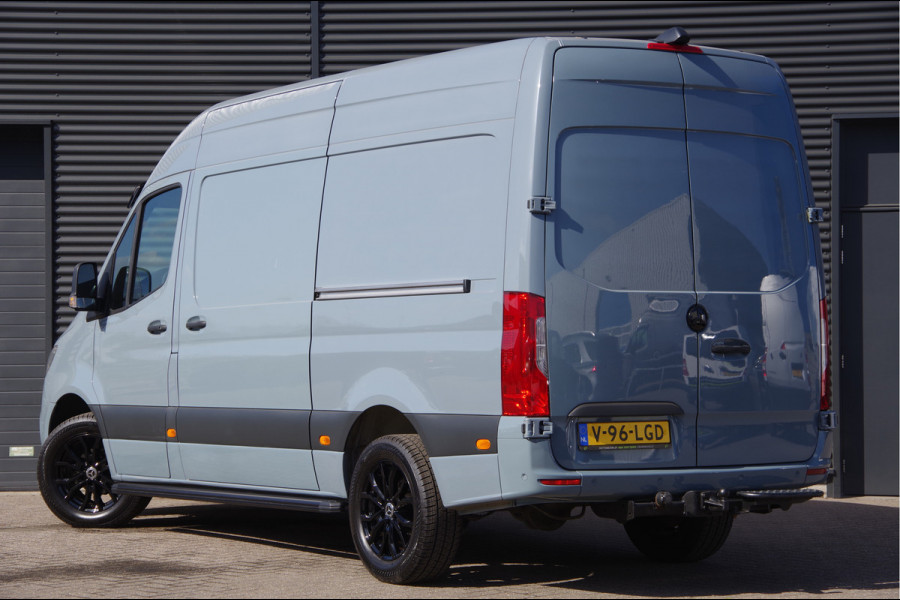 Mercedes-Benz Sprinter 319 3.0 CDI V6 L2H2 AUT. LED, LEDER, 2X SCHUIFDEUR, 3.5T TREKHAAK, 360 CAMERA, NAVI, CRUISE, STANDKACHEL
