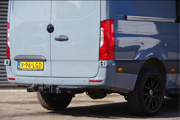 Mercedes-Benz Sprinter 319 3.0 CDI V6 L2H2 AUT. LED, LEDER, 2X SCHUIFDEUR, 3.5T TREKHAAK, 360 CAMERA, NAVI, CRUISE, STANDKACHEL