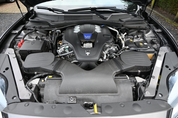 Maserati Quattroporte 3.0 V6 TwinTurbo S 430 PK Adaptive Schuifdak H&K Keyless LED Camera 19''
