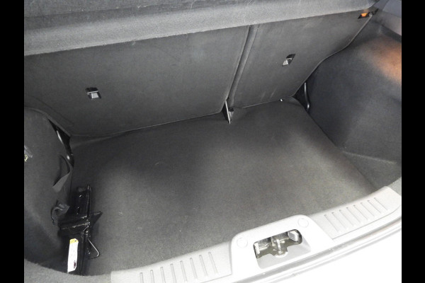 Ford Fiesta 1.0 Style Essential NAVI/AIRCO/BLUETOOTH!