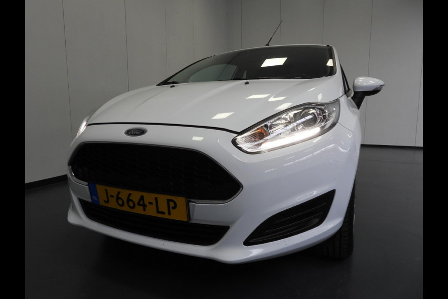 Ford Fiesta 1.0 Style Essential NAVI/AIRCO/BLUETOOTH!