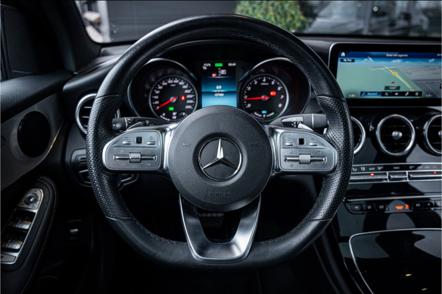 Mercedes-Benz GLC GLC200 4MATIC Business Solution AMG - Panorama | Cruise Control | Camera | Stoelverwarming