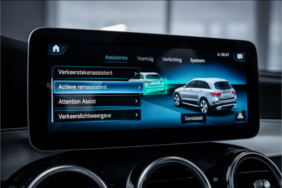 Mercedes-Benz GLC GLC200 4MATIC Business Solution AMG - Panorama | Cruise Control | Camera | Stoelverwarming
