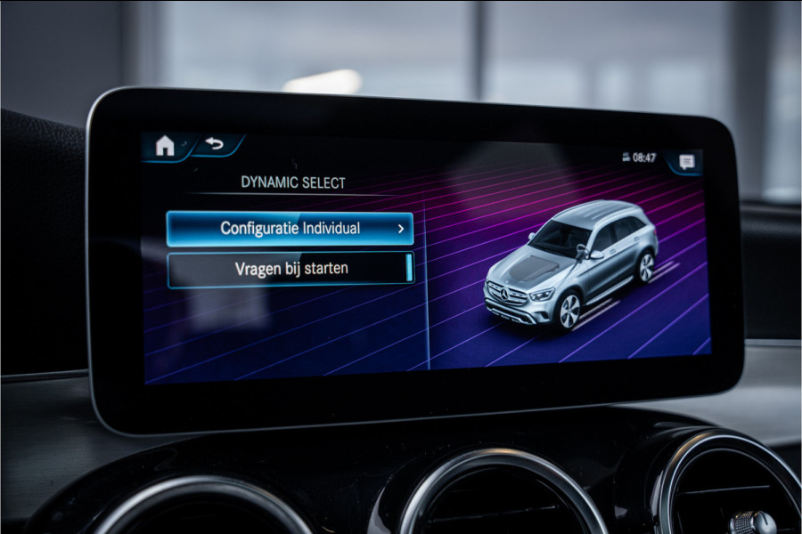 Mercedes-Benz GLC GLC200 4MATIC Business Solution AMG - Panorama | Cruise Control | Camera | Stoelverwarming