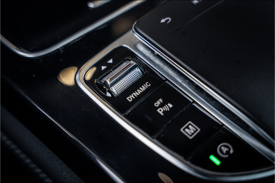 Mercedes-Benz GLC GLC200 4MATIC Business Solution AMG - Panorama | Cruise Control | Camera | Stoelverwarming