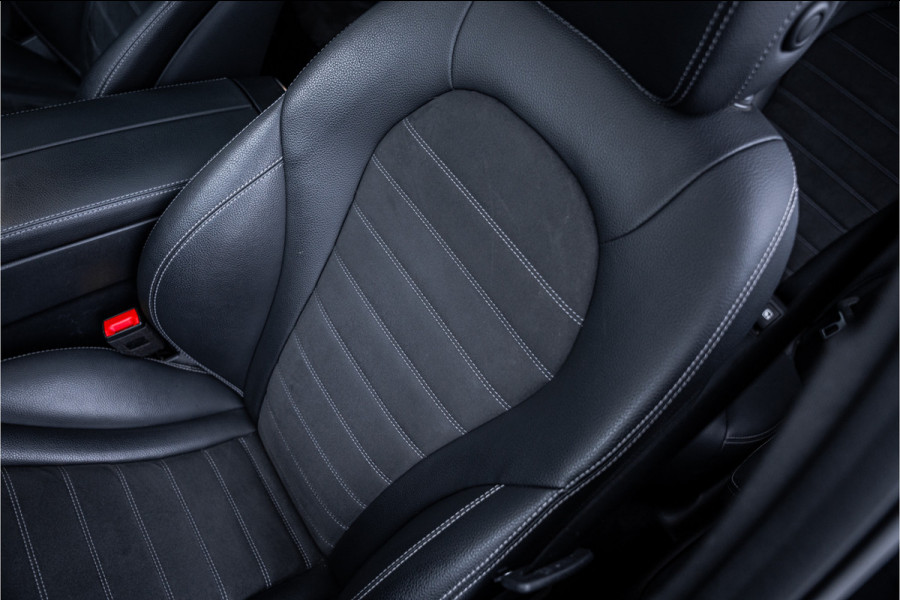 Mercedes-Benz GLC GLC200 4MATIC Business Solution AMG - Panorama | Cruise Control | Camera | Stoelverwarming