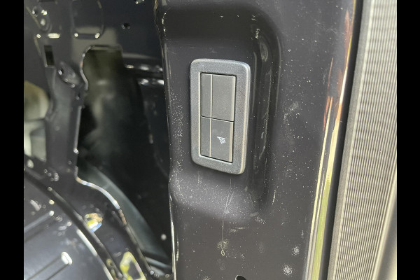 Ford Transit Custom 320 2.0 TDCI L2H1 Trend SCI Automaat 170pk |  DC | Snoeks Dubbele Cabine Luxe | Adaptive cruise control | Dubbele schuifdeur | 8-weg bestuurderstoel + passagiersstoel | Stoelverwarming | Dodehoeksensoren | Navigatie | Electrictrich inklapbare spiegels | 16 inch lichtmetalen velgen | Full LED | Dual-zone climate control | LED laadruimteverlichting