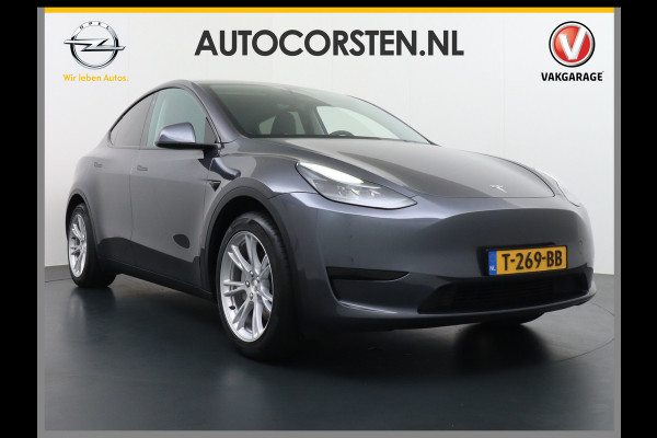 Tesla Model Y RWD 60kWh LFP 300PK Warmtepomp FSD-Computer 3 Auto-Pilot Sleutel-loos(via-GSM) Leder Premium Audio Camera's Panormadak Adap.Crui Elektr. Acht.klep WiFi Priv.Glass AEB ASR ESP IsoFix Connected-Services 1600kg Trekvermogen Orig.NLse Auto Accu-Garantie 6-2031/160.000km 1e Eigenaar 11kw thuis of snelladen tot 170kWh Slechts 13dkm