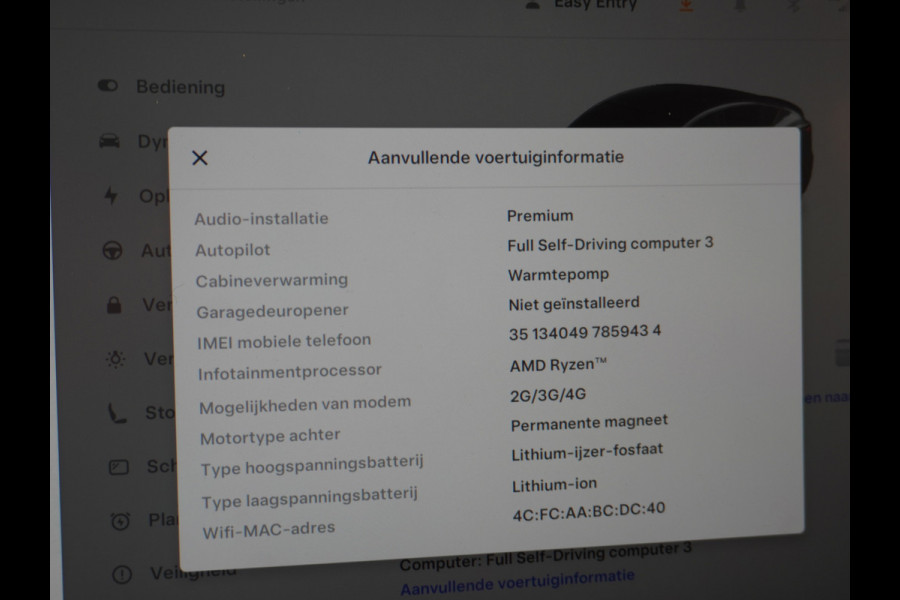 Tesla Model Y RWD 60kWh LFP 300PK Warmtepomp FSD-Computer 3 Auto-Pilot Sleutel-loos(via-GSM) Leder Premium Audio Camera's Panormadak Adap.Crui Elektr. Acht.klep WiFi Priv.Glass AEB ASR ESP IsoFix Connected-Services 1600kg Trekvermogen Orig.NLse Auto Accu-Garantie 6-2031/160.000km 1e Eigenaar 11kw thuis of snelladen tot 170kWh Slechts 13dkm