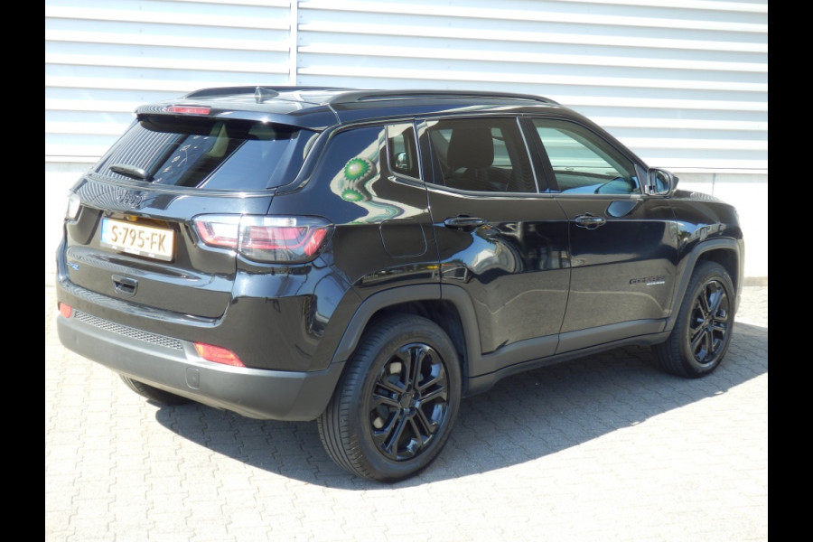Jeep Compass 4xe 240 Hybride | Upland | leder | Navi | 18" |